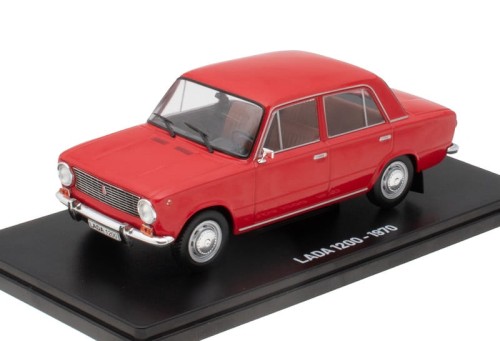 Lada 1200 1970 Hachette.jpg