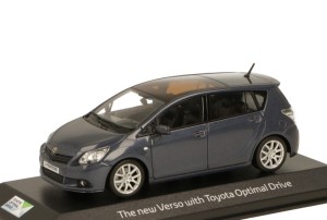 Toyota New Verso 2016 Minichamps 1:43 
